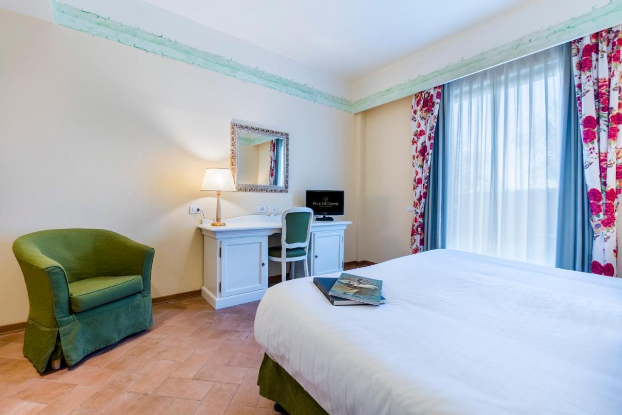 Hotel Borgo Di Cortefreda - Place Of Charme Tavarnelle Val di Pesa Екстер'єр фото